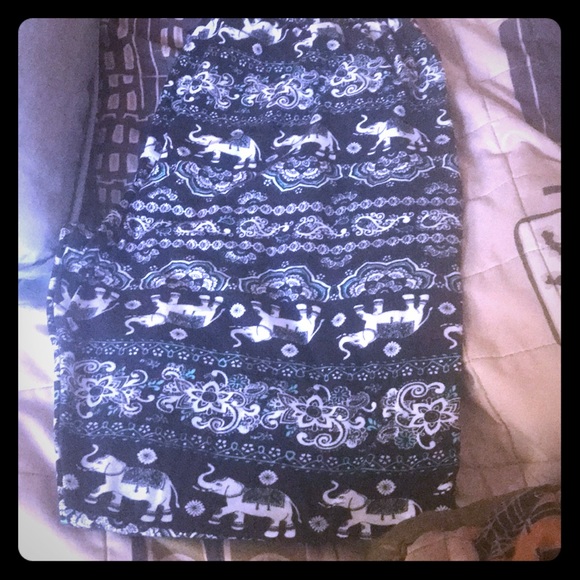 No Boundaries Pants - Blacks and blue elephant leggings